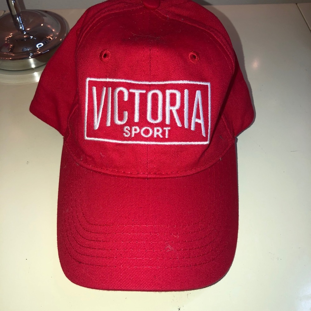 NEVER WORN VICTORIAS SECRET CAP